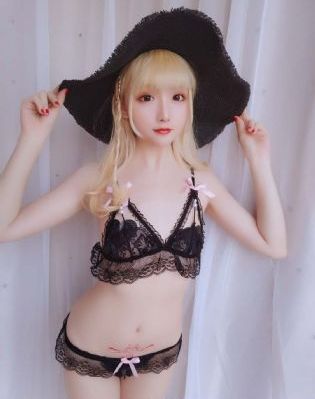 钢铁魔女